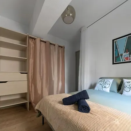 Le Duplex - Grand Centre Avec Parking Prive Apartment *