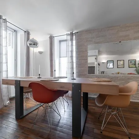 Apartment Le Duplex - Grand Centre Avec Parking Prive Vichy
